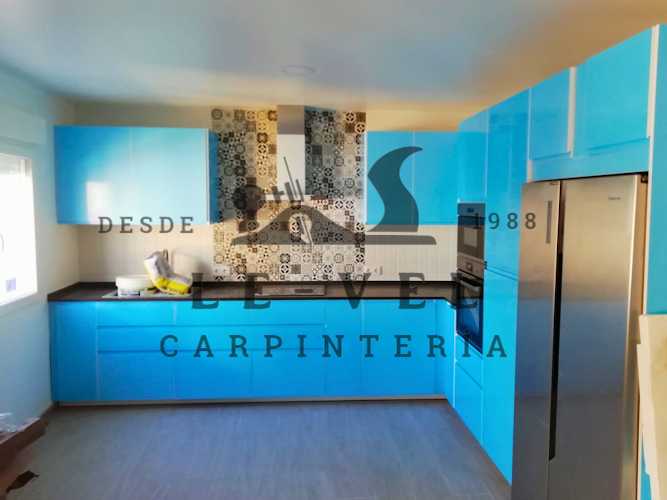 Fotografia tomada fuera de Carpintería LE-VEL - Carpintería en Barbate, Cádiz