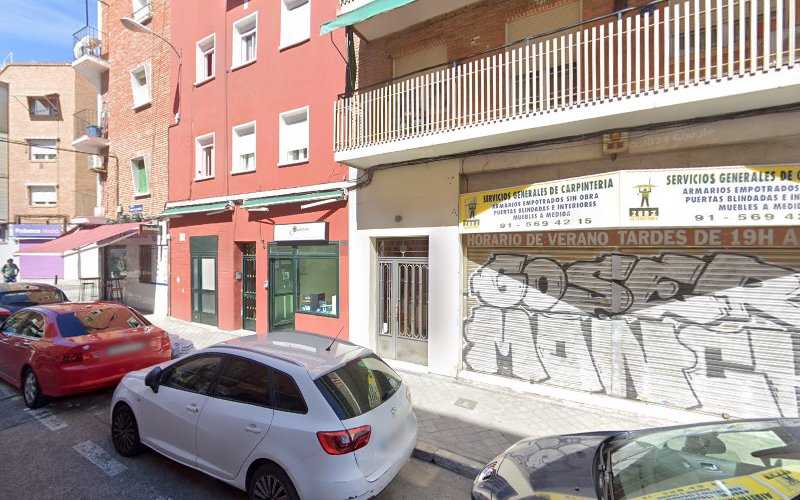 Fotografia tomada fuera de Servicios Generales De Carpinteria - Carpintero en Madrid, Madrid
