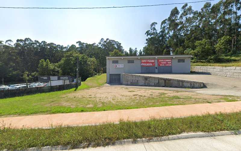 Fotografia tomada fuera de Devinox - Taller de metalurgia en Pontevedra, Pontevedra