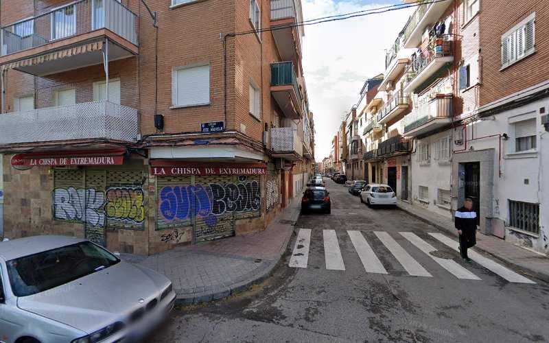 Fotografia tomada fuera de Carpintería José Javier Sánchez - Carpintero en Madrid, Madrid