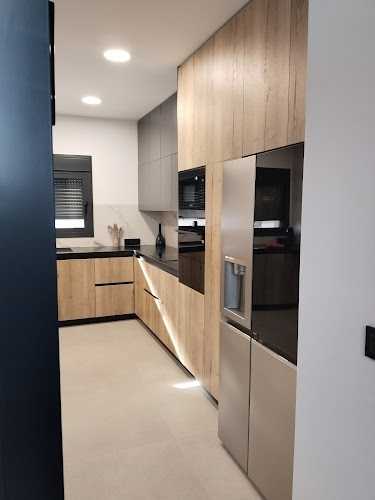 Fotografia tomada fuera de Carpintería Javier Navarro - Carpintero en Dolores, Alicante