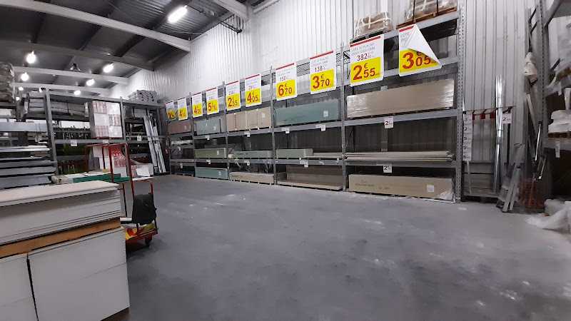 Fotografia tomada fuera de Brico Depôt Crevillent - Tienda de bricolaje en Crevillent, Alicante