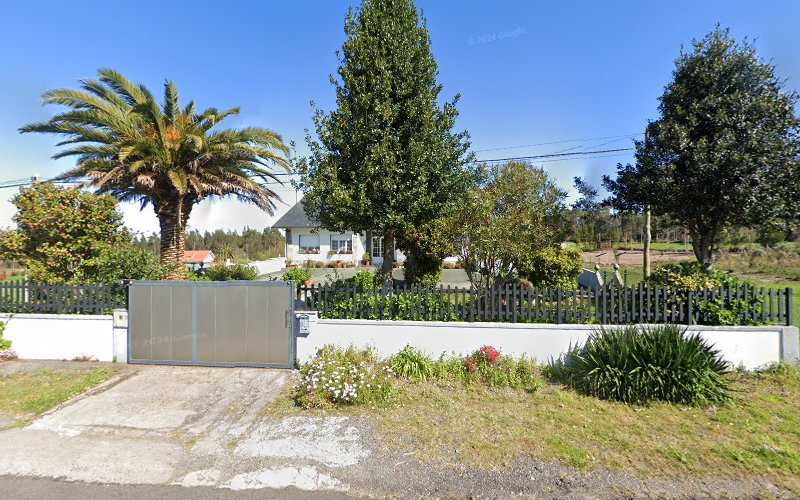 Fotografia tomada fuera de Carpintería Sande - Carpintería metálica y de aluminio en Bormoio, A Coruña