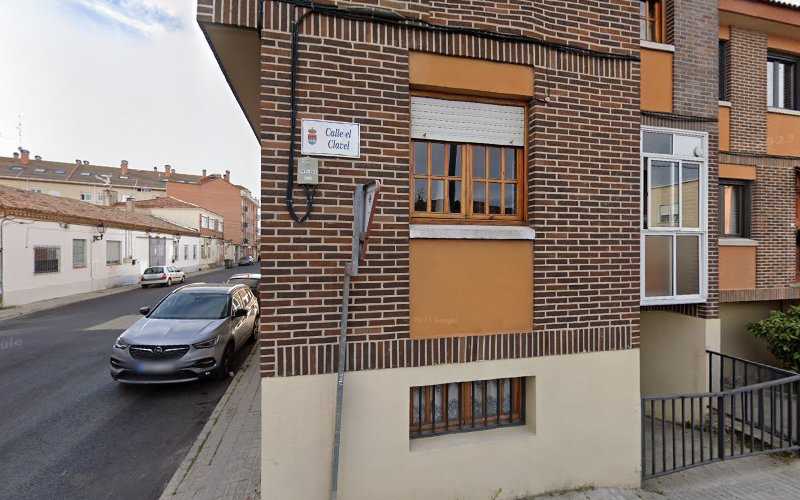 Fotografia tomada fuera de PUERTAS FAHER SLL - Carpintero en Laguna de Duero, Valladolid