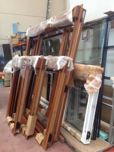 Fotografia tomada fuera de Carpintería de aluminio ALUVIDAL S.L. - Carpintería metálica y de aluminio en Pina de Ebro, Zaragoza