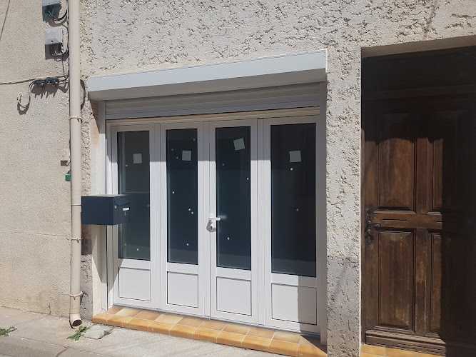 Fotografia tomada fuera de Aluminis del Nord - Metal·listeria en exposició, Girona