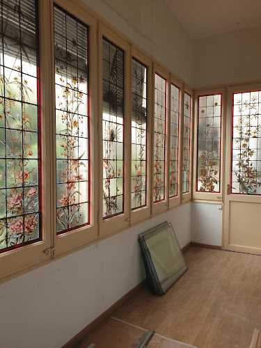 Fotografia tomada fuera de Vidres i aluminis Palou, S.L. - Metal·listeria en Granollers, Barcelona