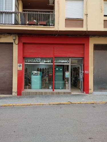 Fotografia tomada fuera de Cristaleria Camacho - Vidrier en Godella, Valencia