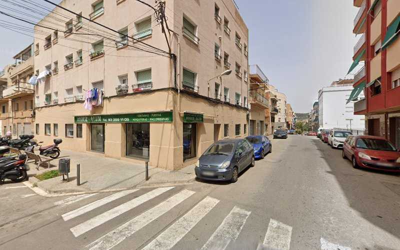 Fotografia tomada fuera de Moder Alum - Carpintería metálica y de aluminio en Badalona, Barcelona