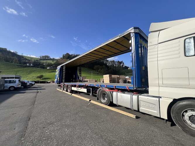 Fotografia tomada fuera de Serrería Larrañaga - Empresa maderera en Azpeitia, Guipúzcoa