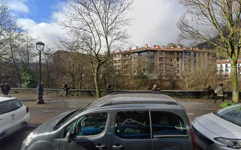 Fotografia tomada fuera de Aluminios Azpeitia - Carpintería metálica y de aluminio en Azpeitia, Guipúzcoa