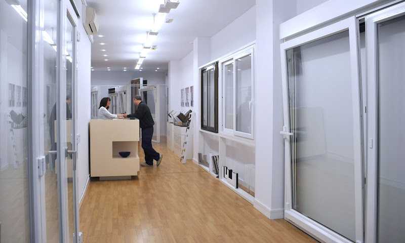 Fotografia tomada fuera de Ventanas San Miguel MG - Carpintería metálica y de aluminio en Madrid, Madrid