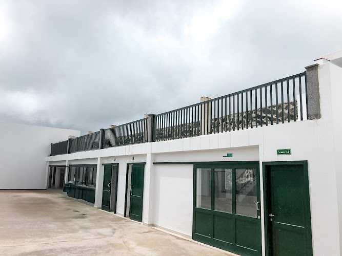 Fotografia tomada fuera de Estructuras Cepal - Carpintería Metálica - Servicio de instalación de ventanas en Arrecife, Las Palmas