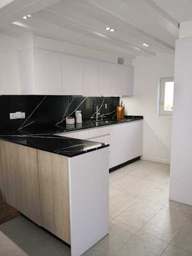 Fotografia tomada fuera de Carrascal Adapt - Fábrica de muebles en Arrasate, Guipúzcoa