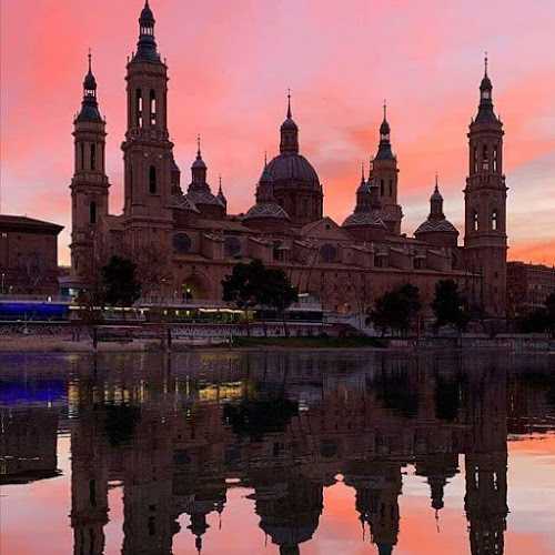 Fotografia tomada fuera de ARMINOR Aragonesa de Montajes Industriales - Carpintero en Zaragoza, Zaragoza