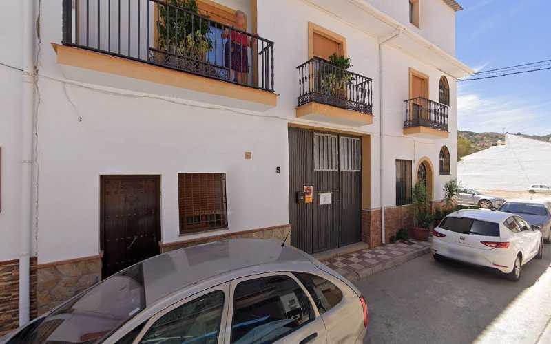 Fotografia tomada fuera de José Luis Arroyo Dueñas - Carpintería metálica y de aluminio en Alozaina, Málaga