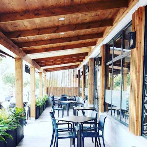 Fotografia tomada fuera de Blind Hogar - Carpintero en A Coruña, A Coruña