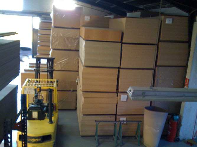 Fotografia tomada fuera de TAMARME SPAIN, s.l. - Establecimiento de venta de madera en Almoines, Valencia