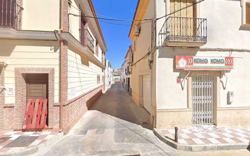 Fotografia tomada fuera de METALICAS ALMARGEN,S.L. - Carpintería metálica y de aluminio en Almargen, Málaga