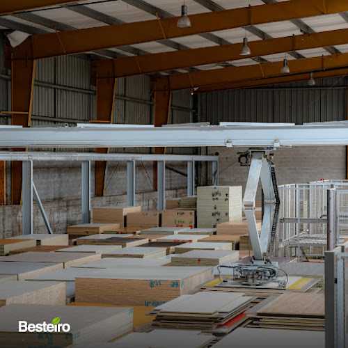 Fotografia tomada fuera de Maderas Besteiro - Empresa maderera en Lugo, Lugo