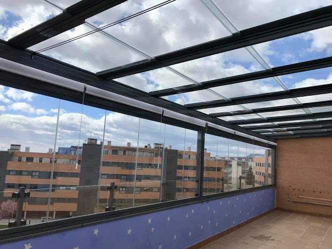 Fotografia tomada fuera de CERRATEK Cerramientos - Carpintería metálica y de aluminio en Celin, Almería