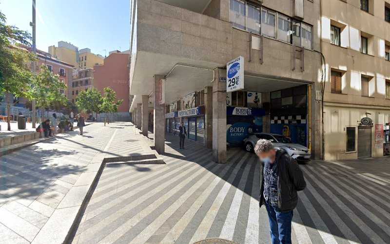 Fotografia tomada fuera de iPaulownia - Establecimiento de venta de madera en Madrid, Madrid