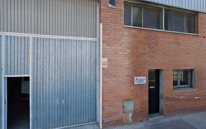 Fotografia tomada fuera de Construcciones Metálicas Artés S.A. - Metal·listeria en Sallent, Barcelona