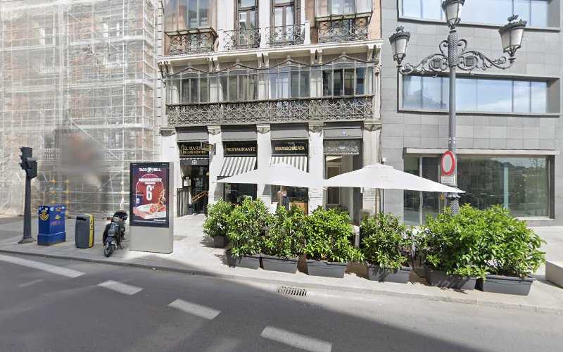Fotografia tomada fuera de Muebles a Medida en Madrid Crespo - Tienda de muebles en Madrid, Madrid