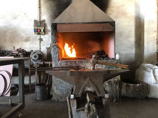 Fotografia tomada fuera de HERRERÍA FRANCISCO BENÍTEZ RODRÍGUEZ - Herrero en Añora, Córdoba