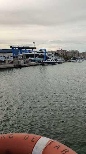 Fotografia tomada fuera de Rehabilitación en madera German - Carpintero en Altea, Alicante