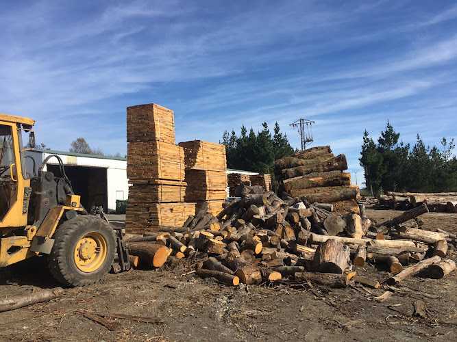 Fotografia tomada fuera de Maderas Madefón - Establecimiento de venta de madera en A Fonsagrada, Lugo