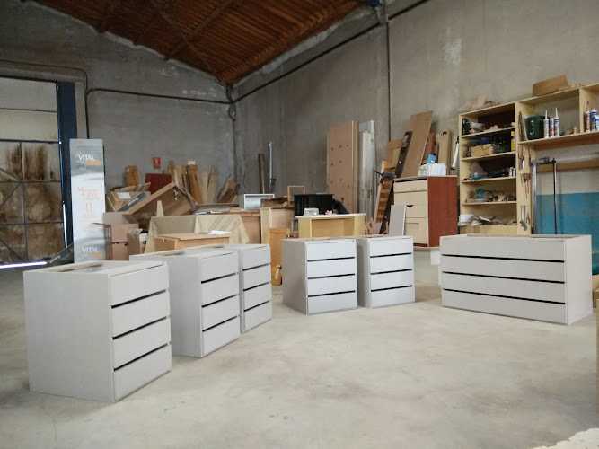 Fotografia tomada fuera de VilJam - Cajoneras Manolo - Fábrica de muebles en Burgos, Burgos