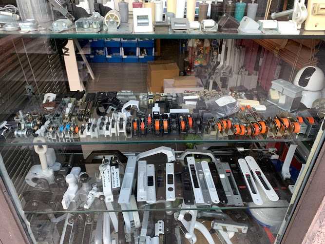 Fotografia tomada fuera de Persianas Aluche - Instalación de persianas en Madrid, Madrid