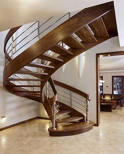 Fotografia tomada fuera de Izquierdo Ebanistas - Carpintería en Peñafiel, Valladolid