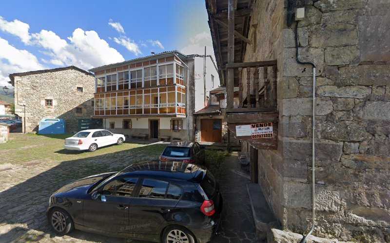 Fotografia tomada fuera de Carpintería Metálica Santiago Carral - Carpintería metálica y de aluminio en Vega de Pas, Cantabria