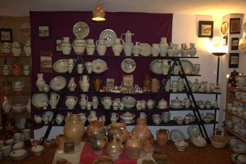 Fotografia tomada fuera de Alfarería del Pas - Artesanía en Vega de Pas, Cantabria