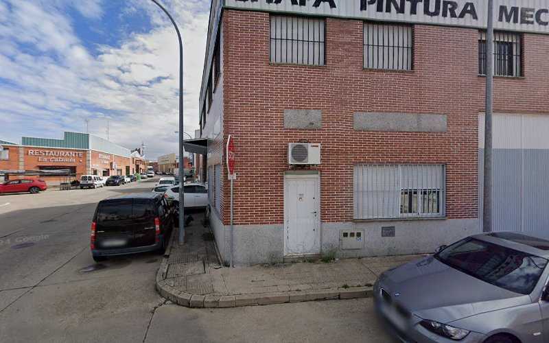 Fotografia tomada fuera de Carpintería Metálica Chema - Carpintería metálica y de aluminio en Poligono los Villares Reina, Salamanca