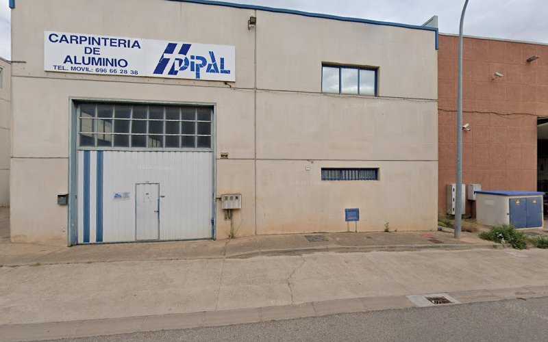 Fotografia tomada fuera de Aluminios Dipal S L L - Carpintería metálica y de aluminio en Alberite, La Rioja