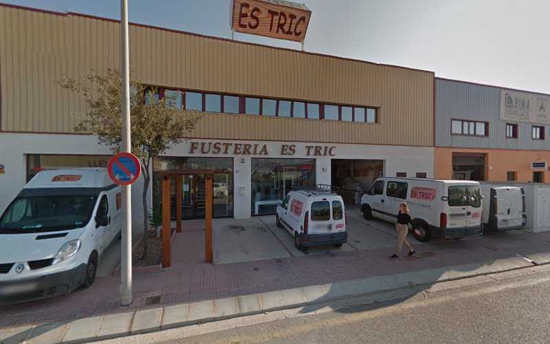 Fotografia tomada fuera de Fusteria Es Tric - Ebanista en Ciutadella de Menorca, Baleares