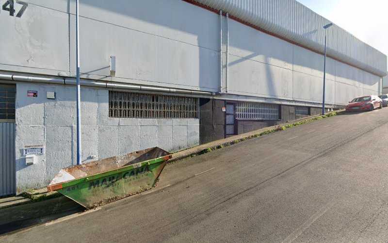 Fotografia tomada fuera de Carpintería Marfi - Carpintero en Alvedro, A Coruña