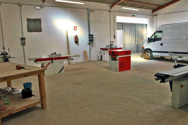 Fotografia tomada fuera de Pedro Mozo Carpintería y Ebanistería - Carpintero en Riego del Camino, Zamora