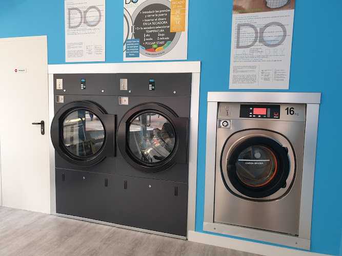 Fotografia tomada fuera de A Galeria Carpinteria de Aluminio - Carpintería metálica y de aluminio en A Coruña, A Coruña