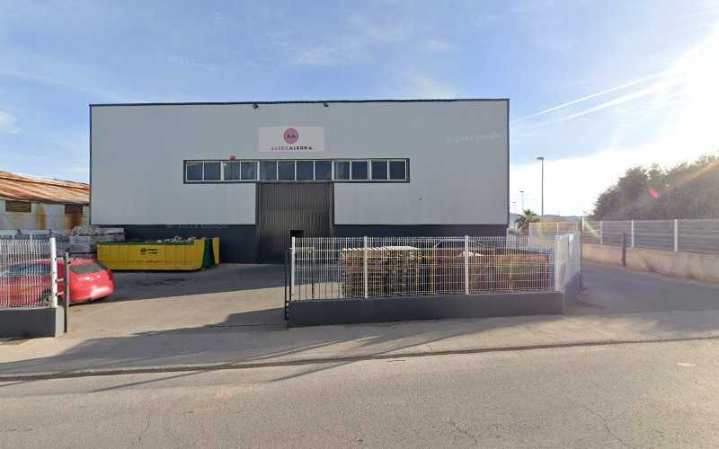 Fotografia tomada fuera de ALYEX ALCORA SC - Carpintería en L'Alcora, Castellón