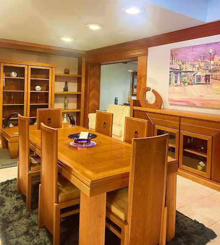 Fotografia tomada fuera de Muebles J F Polo - Botiga de mobles en Santa Bàrbara, Tarragona