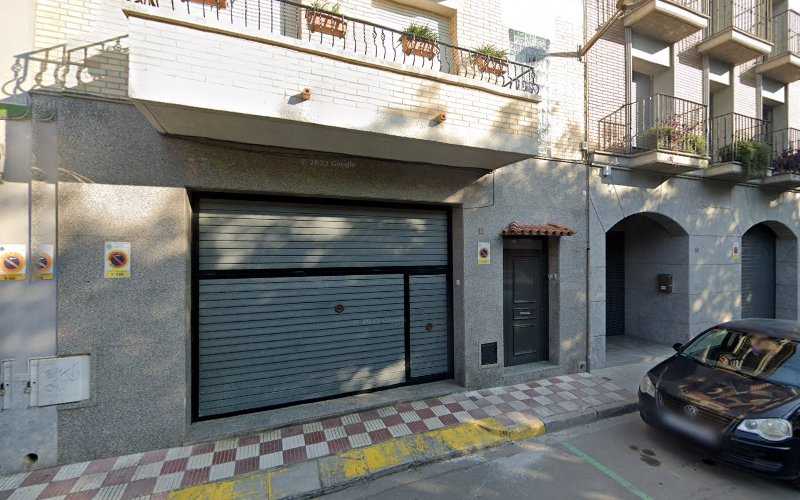 Fotografia tomada fuera de José Antonio Puerto Aguilera - Carpintería metálica y de aluminio en Pineda de Mar, Barcelona