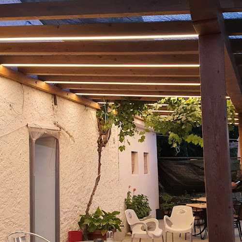 Fotografia tomada fuera de Carpintería ReGa - Carpintería en Molacillos, Zamora