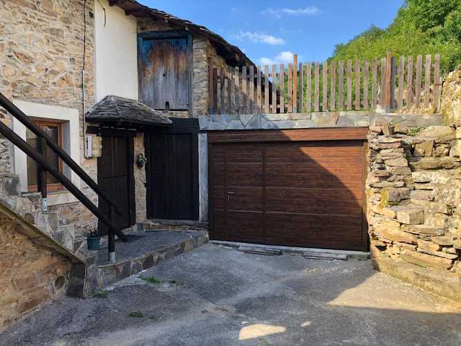 Fotografia tomada fuera de Carpintería metálica carrete - Carpintería metálica y de aluminio en Brañalonga, Asturias