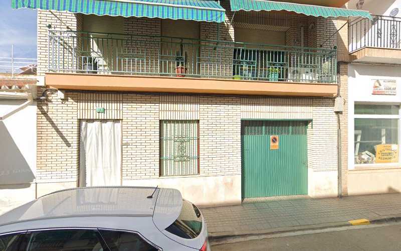 Fotografia tomada fuera de Cristalería Aguilar - Cristalero en Palma del Río, Córdoba