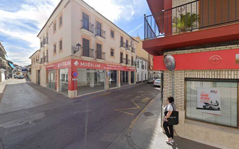 Fotografia tomada fuera de RR Palets - Establecimiento de venta de madera en Palma del Río, Córdoba
