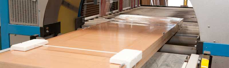 Fotografia tomada fuera de Barnimo Sl - Fábrica de muebles en Monzón, Huesca